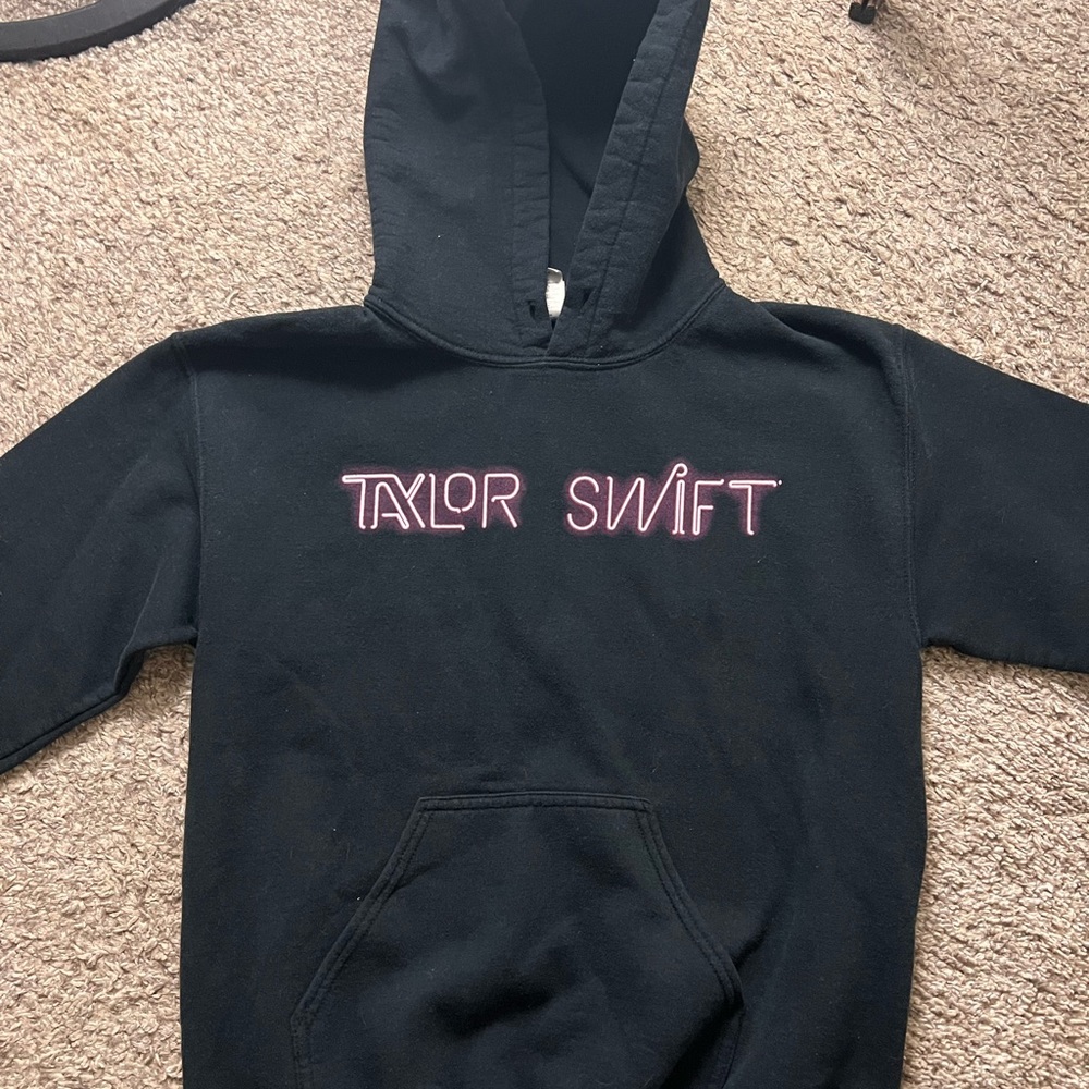 Taylor Swift 1989 Tour Sweatshirt